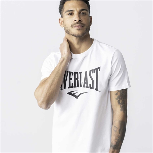 Mand i Everlast Russel T-Shirt - Hvid