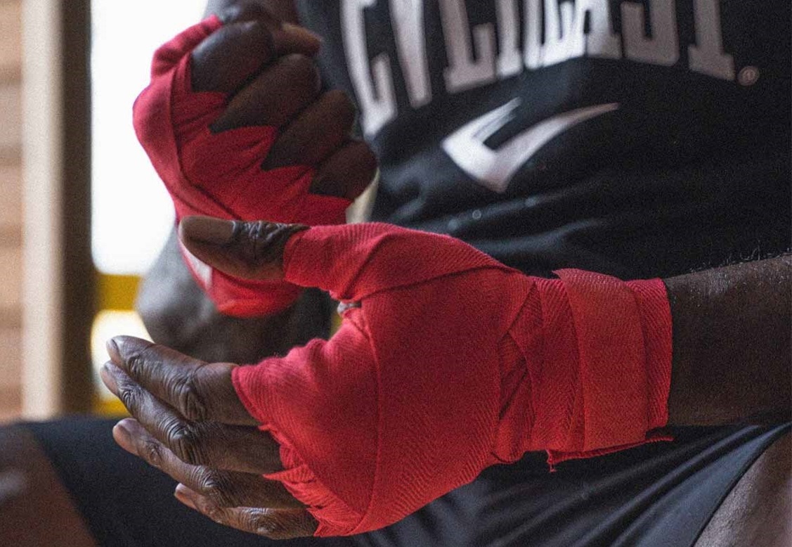 Håndbind mellem fingrene – trin 7